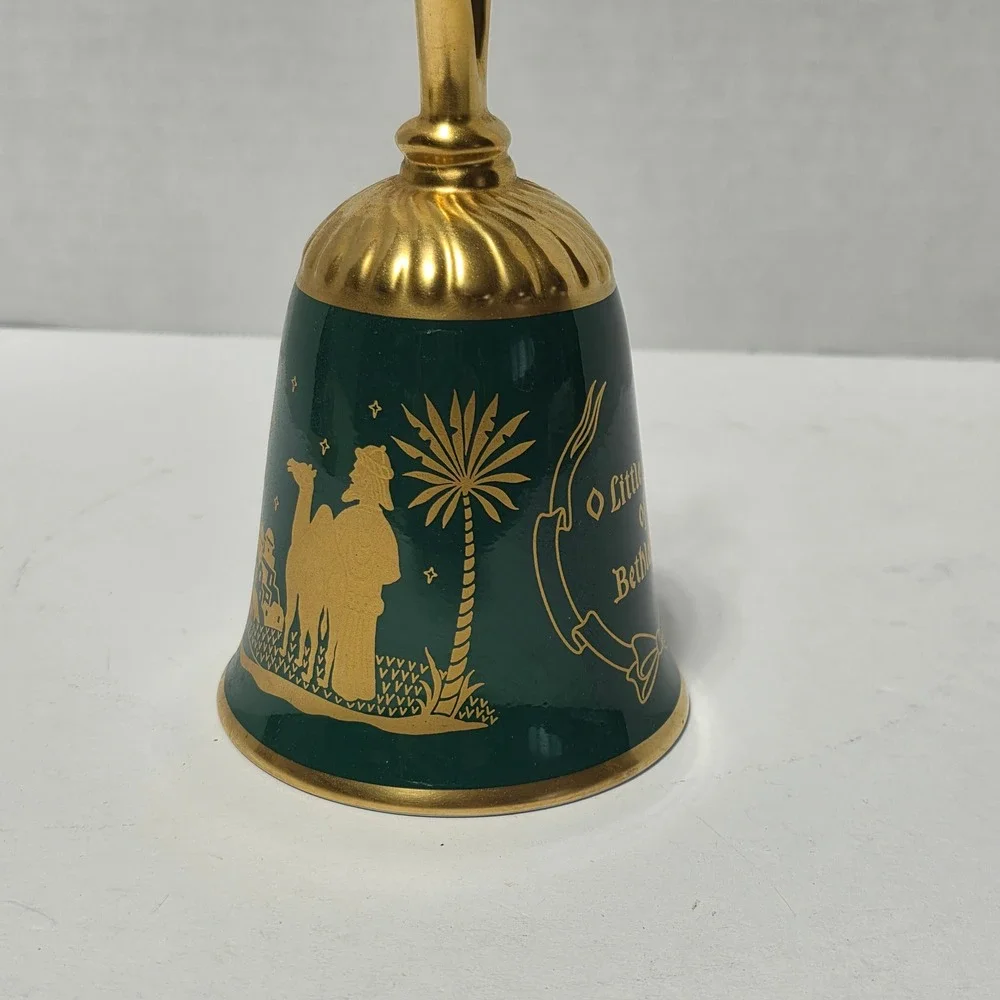 Pickard China 1978 Christmas Bell O Little Town of Bethlehem Limited Edition 583